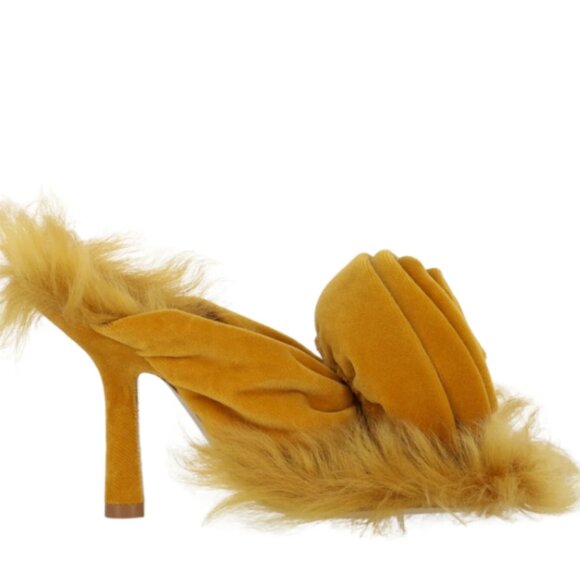 BURBERRY YELLOW VELVET & SHEARLING STEP ROSE SANDALS SIZE 37.5 NIB - Picture 6 of 10